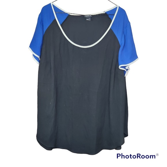 Torrid Blue And Black Colorblock Short Sleeve Chiffon Top White Trim Size 2X - Picture 1 of 4